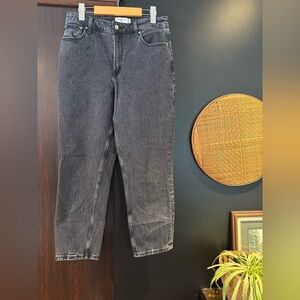 A&F “MOM HIGH RISE”29